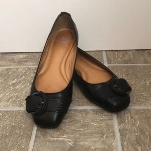 Nurture Black Flats